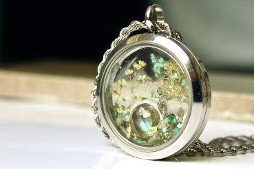 Medaillon Blüten Labradorit Moos Edelstahl Kette